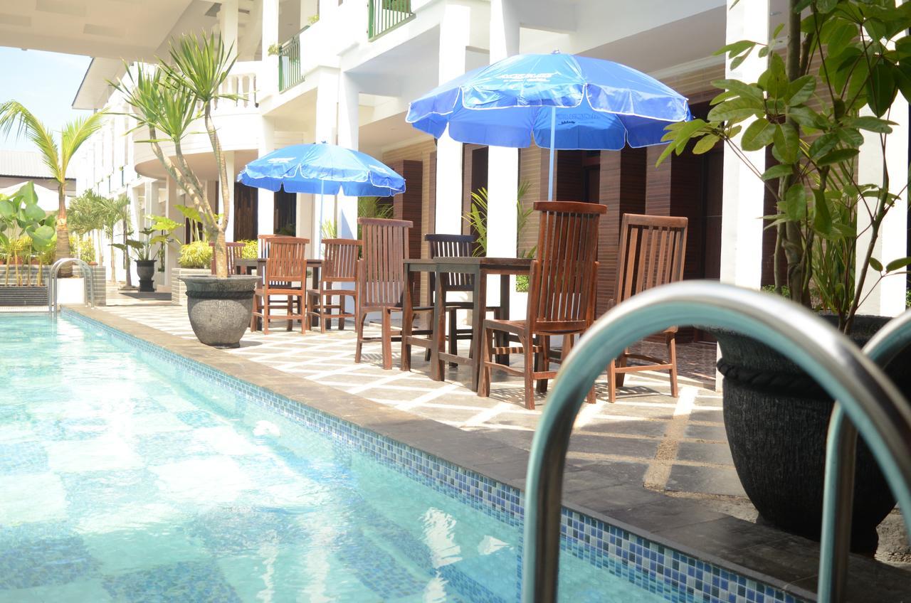 Mirabell Hotel & Convention Hall Malang Exterior photo