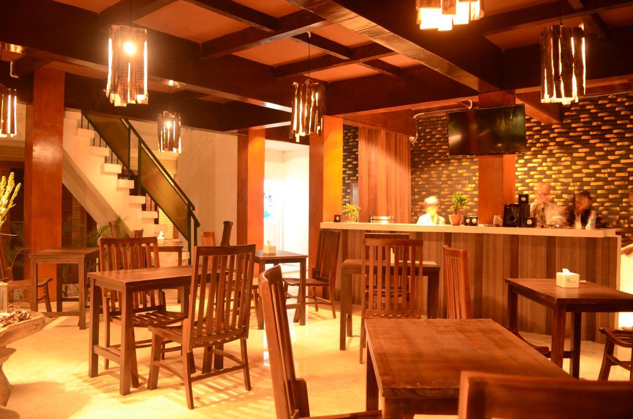 Mirabell Hotel & Convention Hall Malang Exterior photo